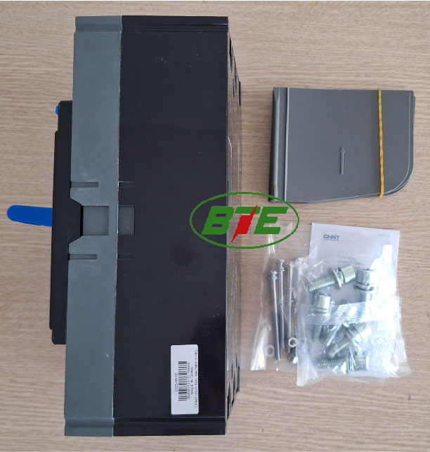 Aptomat-NXM400S-3300-3P-315A-50kA-Chint-02